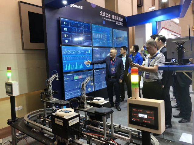 0227_171243_985.jpg 292-22.jpg